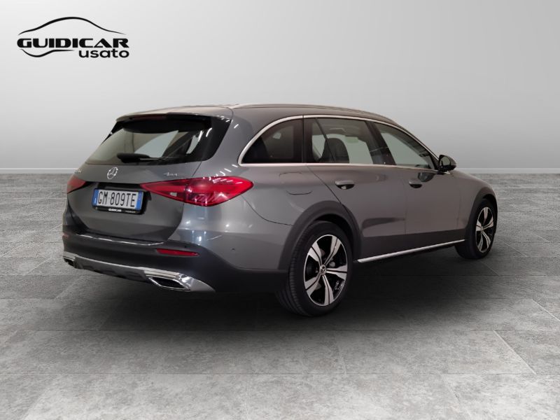 GuidiCar - Mercedes Classe C 2023 C SW All-Terrain 220 d mhev Premium 4matic auto Usato
