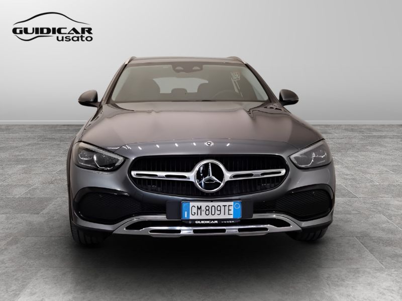 GuidiCar - Mercedes Classe C 2023 C SW All-Terrain 220 d mhev Premium 4matic auto Usato