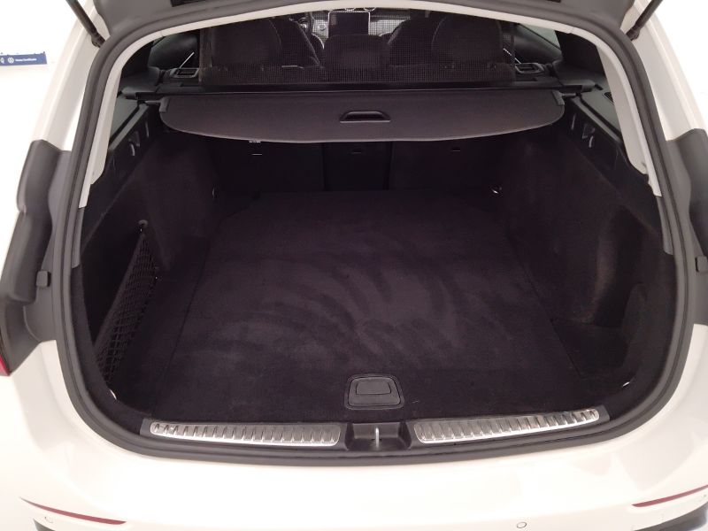 GuidiCar - Mercedes Classe C 2022 C SW 220 d mhev Premium auto Usato