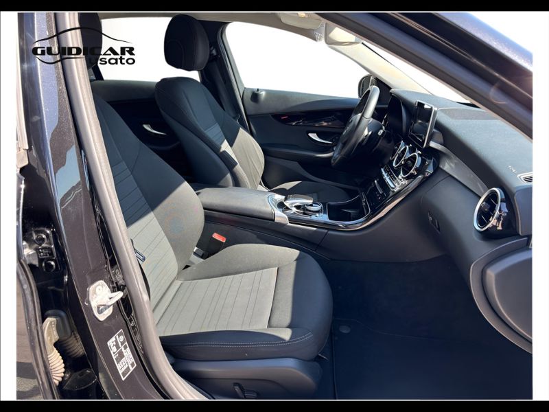 GuidiCar - Mercedes Classe C 2017 C 180 d (BT) Sport auto Usato