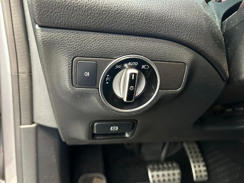 GuidiCar - Mercedes CLA 2019 CLA 200 d Premium 4matic auto FL Usato