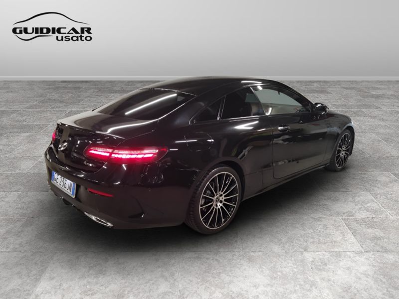 GuidiCar - Mercedes Classe E 2021 E Coupe 220 d Premium Plus 4matic auto my20 Usato