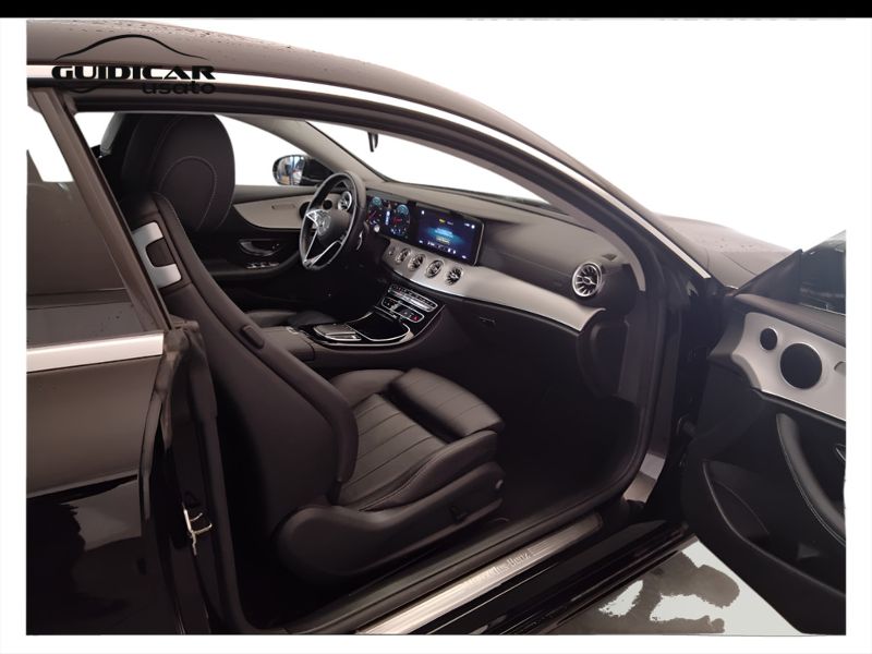 GuidiCar - Mercedes Classe E 2022 E Coupe 220 d Sport 4matic auto Usato