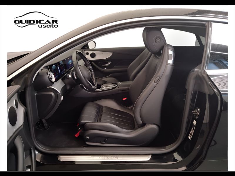 GuidiCar - Mercedes Classe E 2022 E Coupe 220 d Sport 4matic auto Usato
