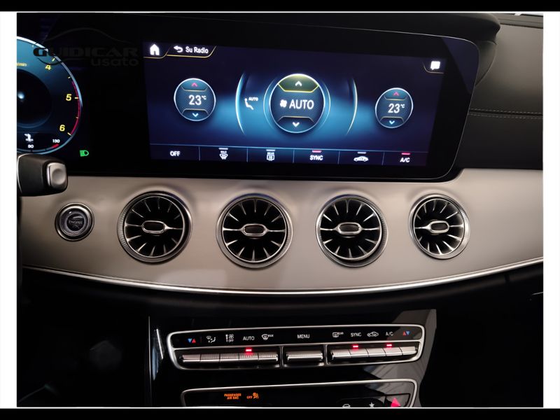 GuidiCar - Mercedes Classe E 2022 E Coupe 220 d Sport 4matic auto Usato