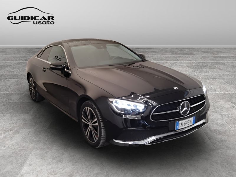 GuidiCar - Mercedes Classe E 2022 E Coupe 220 d Sport 4matic auto Usato