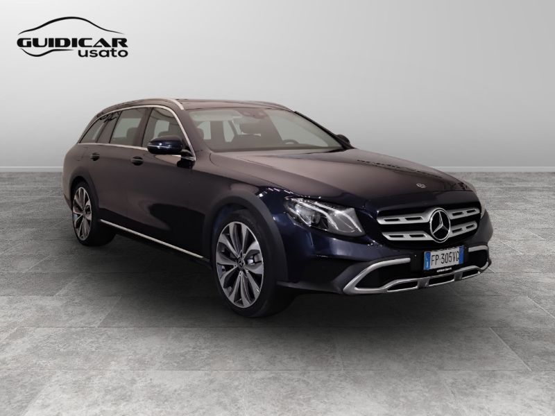 GuidiCar - Mercedes Classe E 2018 E SW All-Terrain 350 d Premium 4matic auto Usato