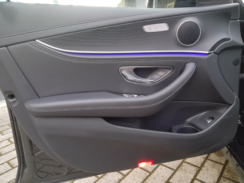 GuidiCar - Mercedes Classe E 2022 E SW 220 d mhev Premium Plus auto Usato