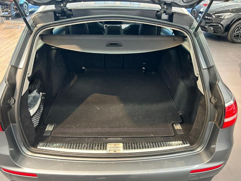 GuidiCar - Mercedes Classe E 2020 E SW 220 d Premium auto my20 Usato