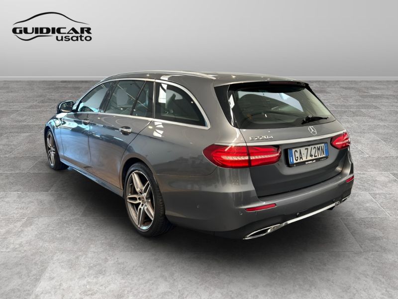GuidiCar - Mercedes Classe E 2020 E SW 220 d Premium auto my20 Usato