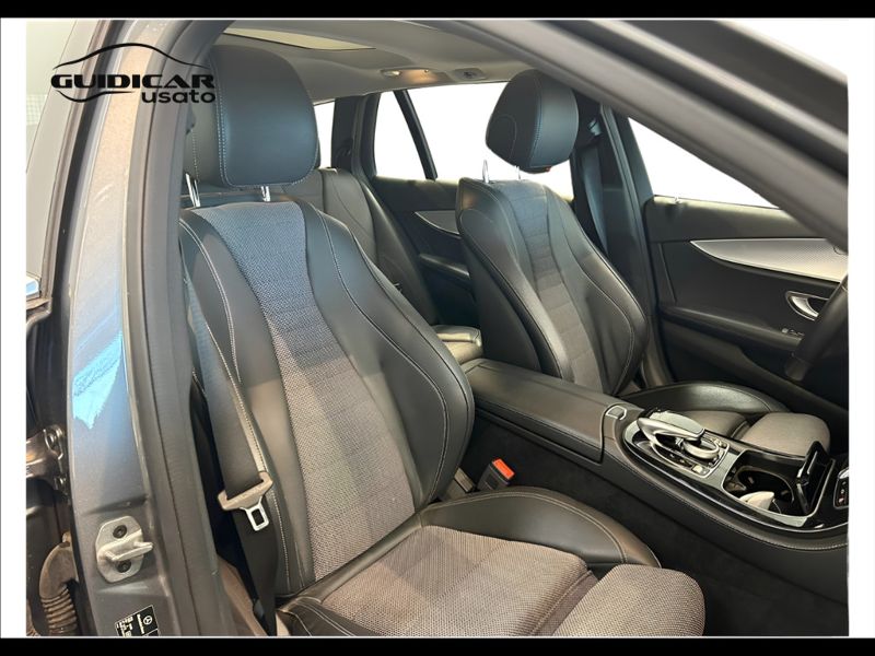 GuidiCar - Mercedes Classe E 2020 E SW 220 d Premium auto my20 Usato