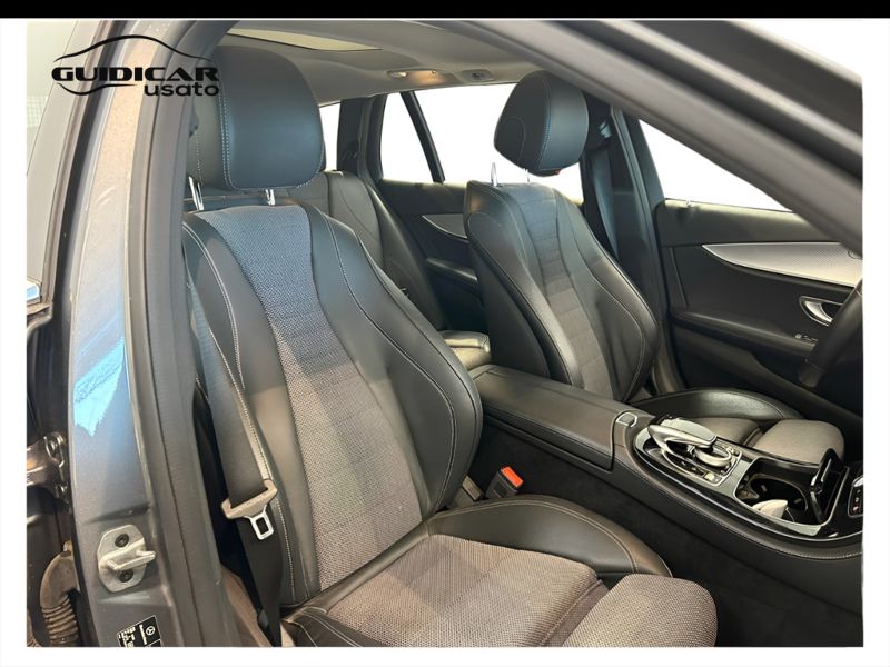 GuidiCar - Mercedes Classe E 2020 E SW 220 d Premium auto my20 Usato