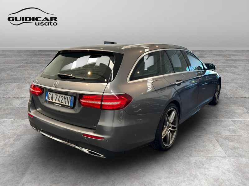 GuidiCar - Mercedes Classe E 2020 E SW 220 d Premium auto my20 Usato