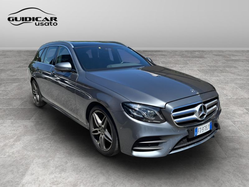 GuidiCar - Mercedes Classe E 2018 E SW 400 d Premium 4matic auto Usato