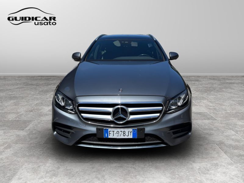 GuidiCar - Mercedes Classe E 2018 E SW 400 d Premium 4matic auto Usato
