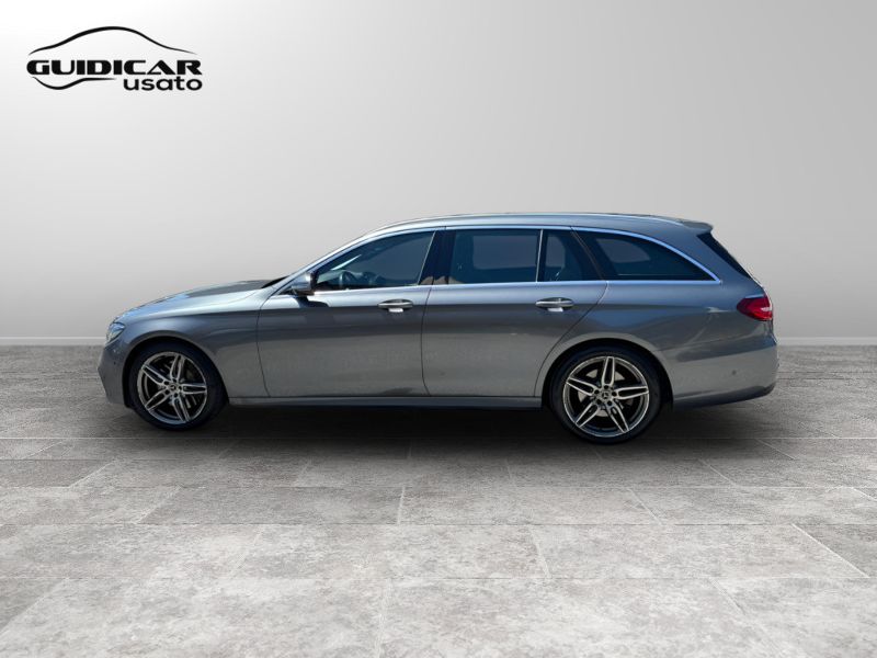GuidiCar - Mercedes Classe E 2018 E SW 400 d Premium 4matic auto Usato