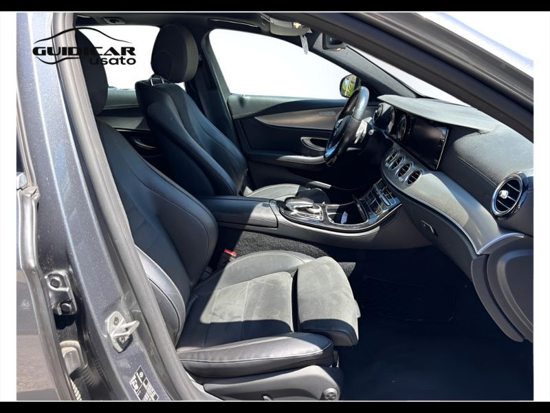 GuidiCar - Mercedes Classe E 2018 E SW 400 d Premium 4matic auto Usato