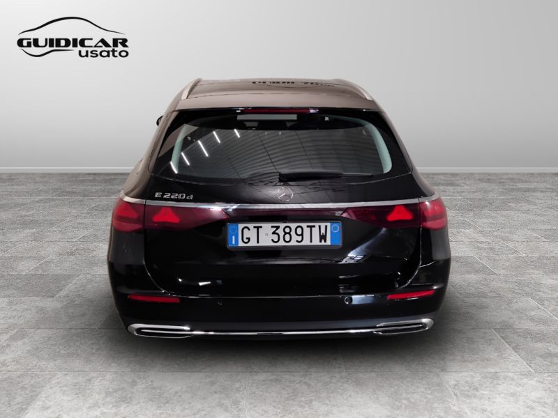GuidiCar - Mercedes Classe E 2024 E SW 220 d Advanced auto Usato