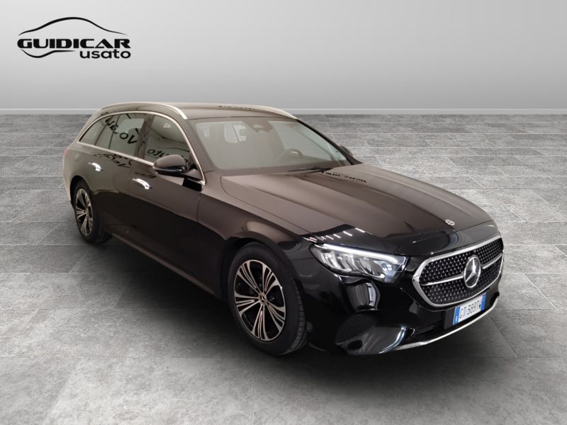 GuidiCar - Mercedes Classe E 2024 E SW 220 d Advanced auto Usato
