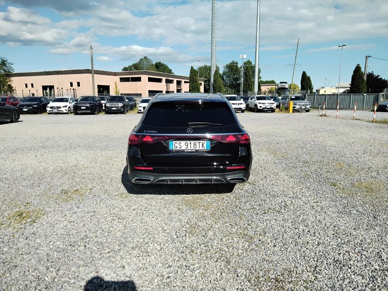 GuidiCar - Mercedes Classe E 2024 E SW 220 d AMG Line Premium Plus auto Usato