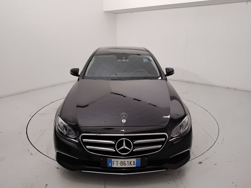 GuidiCar - Mercedes Classe E 2019 E 220 d Business Sport 4matic auto Usato