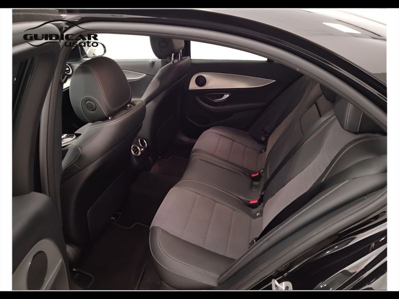 GuidiCar - Mercedes Classe E 2019 E 220 d Business Sport 4matic auto Usato