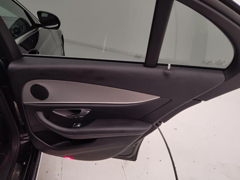 GuidiCar - Mercedes Classe E 2019 E 220 d Business Sport 4matic auto Usato