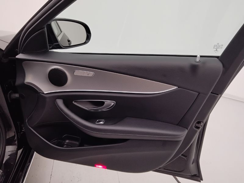 GuidiCar - Mercedes Classe E 2019 E 220 d Business Sport 4matic auto Usato