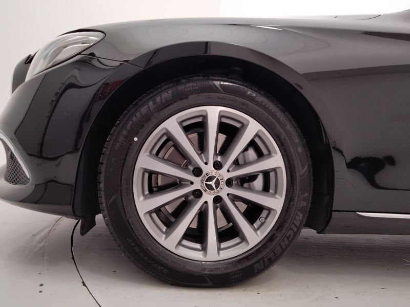 GuidiCar - Mercedes Classe E 2019 E 220 d Business Sport 4matic auto Usato