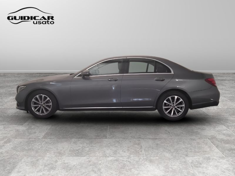 GuidiCar - Mercedes Classe E 2019 E 220 d Business Sport 4matic auto Usato