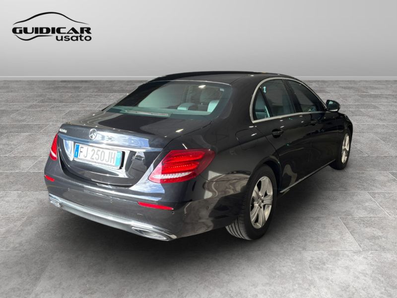 GuidiCar - Mercedes Classe E 2017 E 220 d Business Sport auto Usato