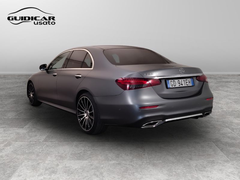 GuidiCar - Mercedes Classe E 2021 E 220 d Premium Plus 4matic auto my20 Usato