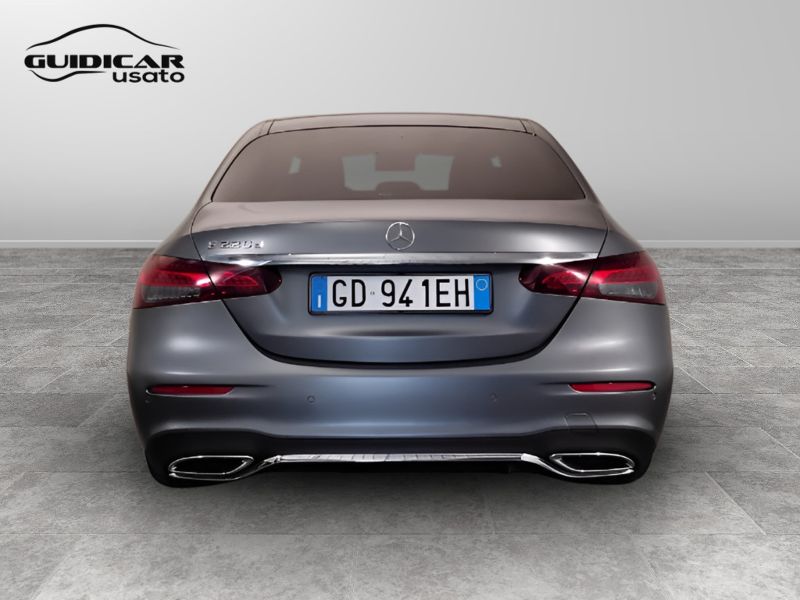 GuidiCar - Mercedes Classe E 2021 E 220 d Premium Plus 4matic auto my20 Usato