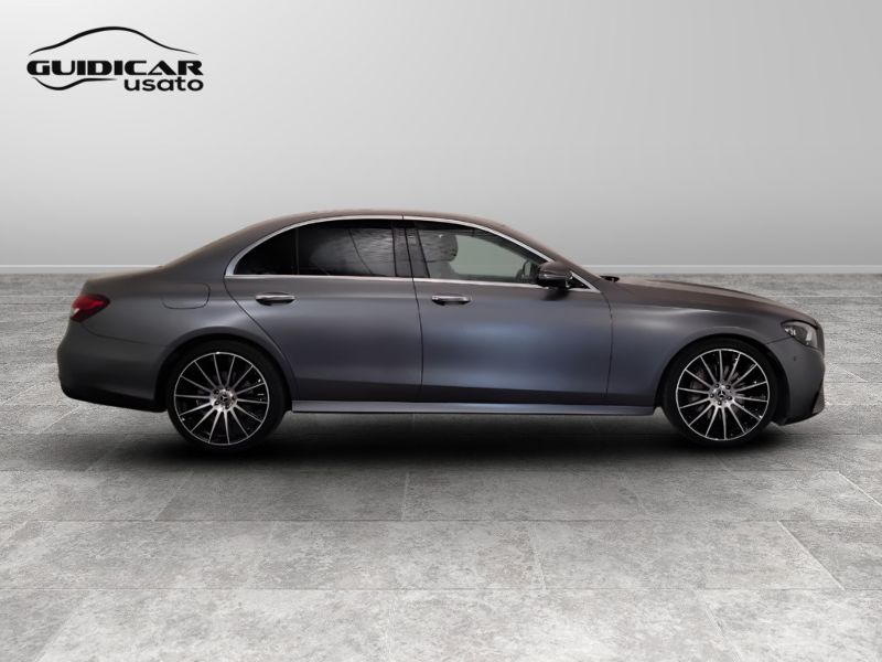 GuidiCar - Mercedes Classe E 2021 E 220 d Premium Plus 4matic auto my20 Usato