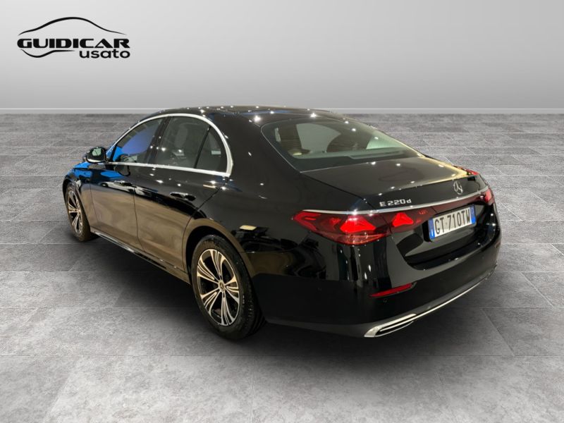 GuidiCar - Mercedes Classe E 2024 E 220 d Advanced auto Usato