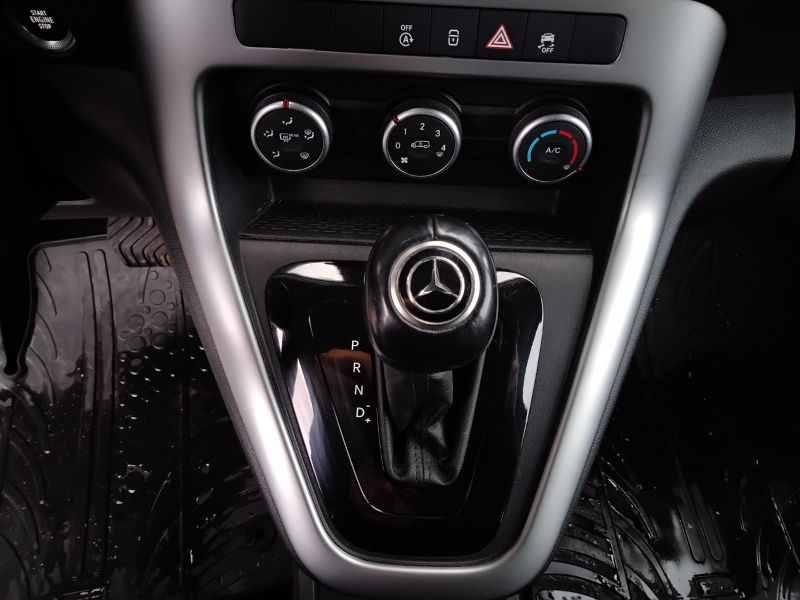 GuidiCar - Mercedes Classe T 2023 Classe T Long 180d Premium auto Usato
