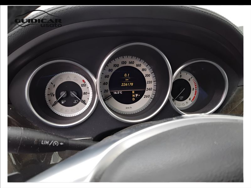 GuidiCar - Mercedes CLS 2011 CLS 350 cdi BE auto Usato