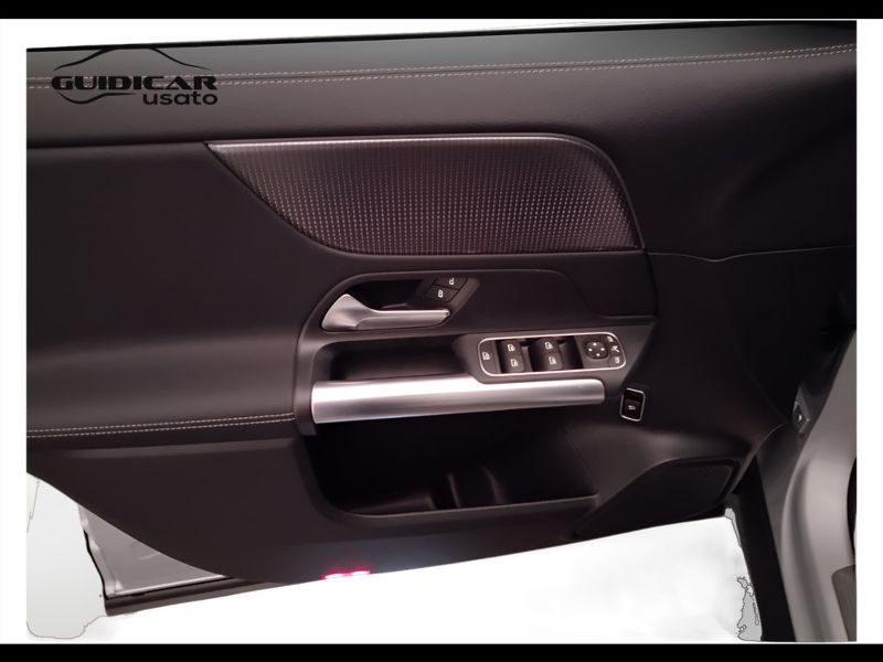 GuidiCar - Mercedes EQA 2023 EQA 350 Sport Pro 4matic Aziendale