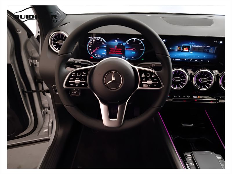 GuidiCar - Mercedes EQA 2023 EQA 350 Sport Pro 4matic Aziendale