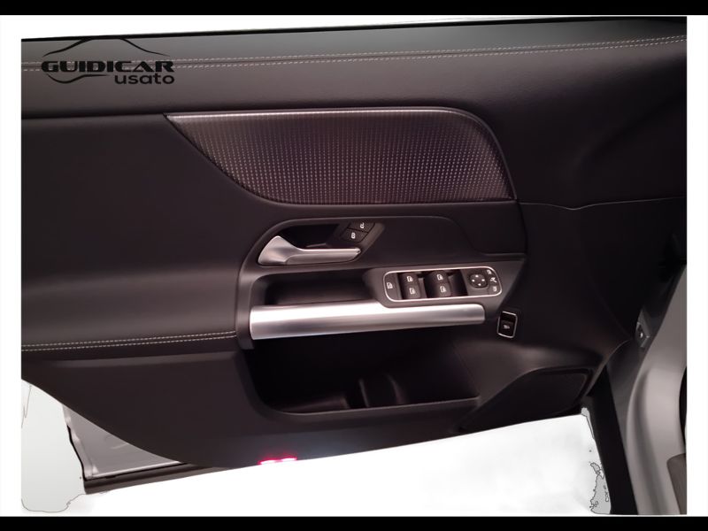 GuidiCar - Mercedes EQA 2023 EQA 350 Sport Pro 4matic Aziendale