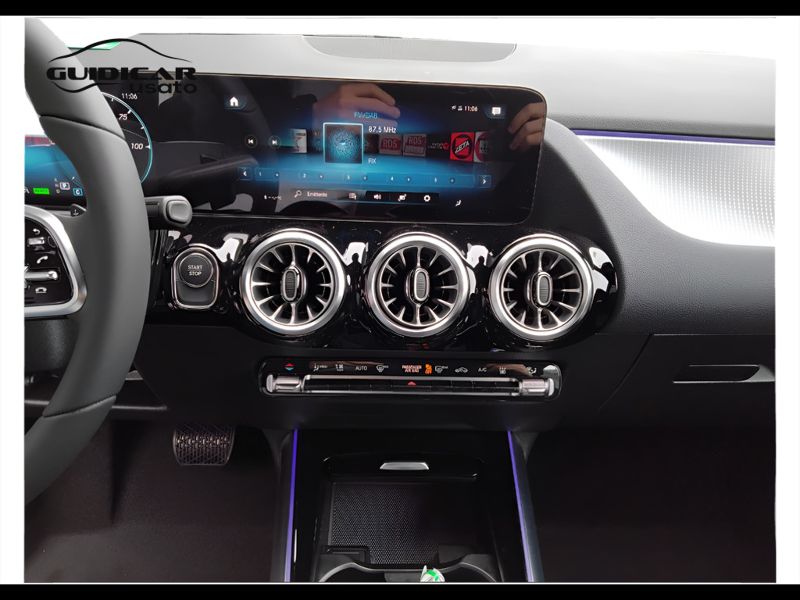 GuidiCar - Mercedes EQA 2023 EQA 350 Sport Pro 4matic Aziendale