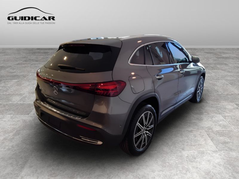 GuidiCar - MERCEDES BENZ EQA 1 EQA 250+ Street Edition Nuovo