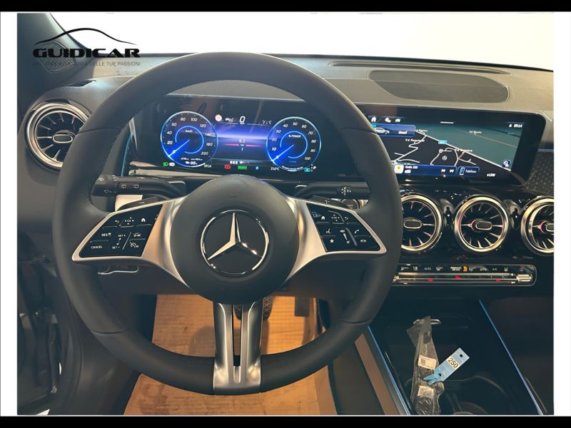 GuidiCar - MERCEDES BENZ EQB 1 EQB 300 4MATIC Progressive Adavanced Nuovo