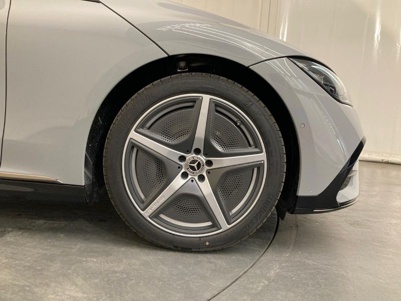GuidiCar - MERCEDES BENZ EQE EQE 300