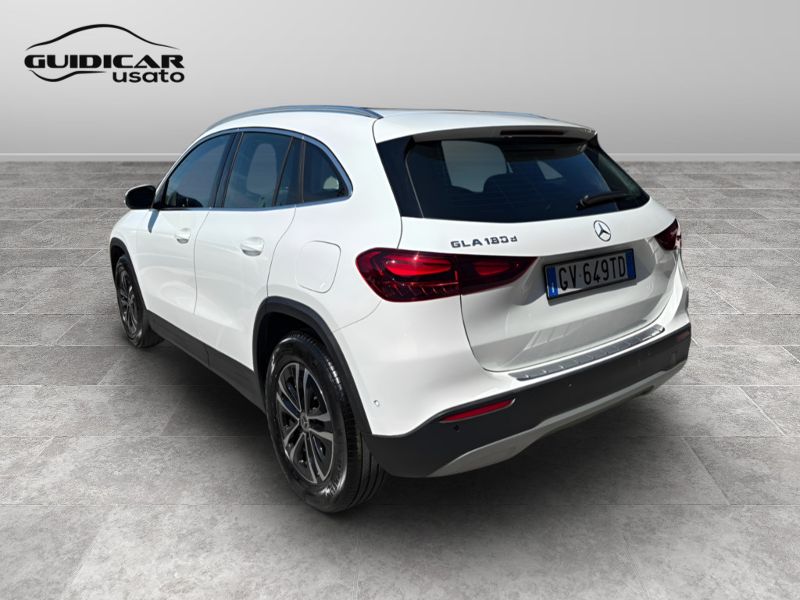 GuidiCar - Mercedes GLA 2024 GLA 180 d Advanced auto Usato
