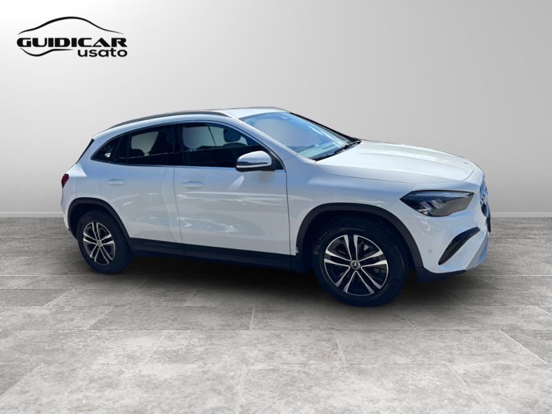 GuidiCar - Mercedes GLA 2024 GLA 180 d Advanced auto Usato