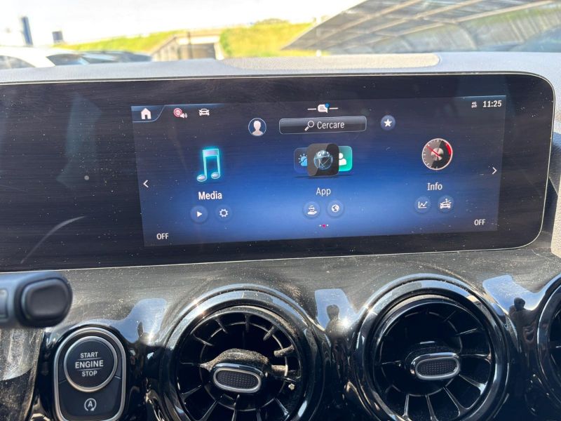GuidiCar - Mercedes GLA 2024 GLA 180 d Advanced auto Usato