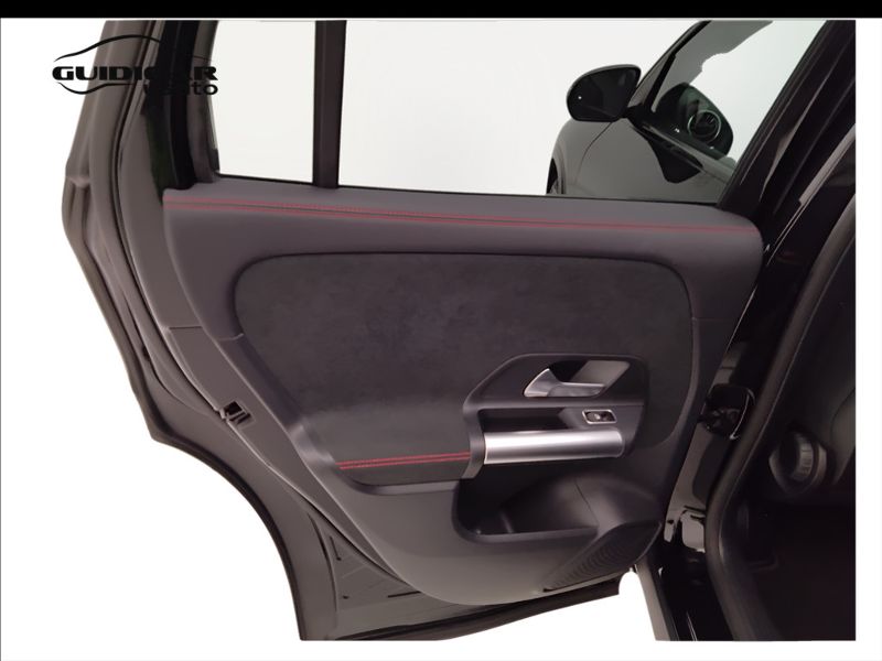 GuidiCar - Mercedes GLA 2023 GLA 200 d AMG Line Advanced Plus 4matic auto Usato