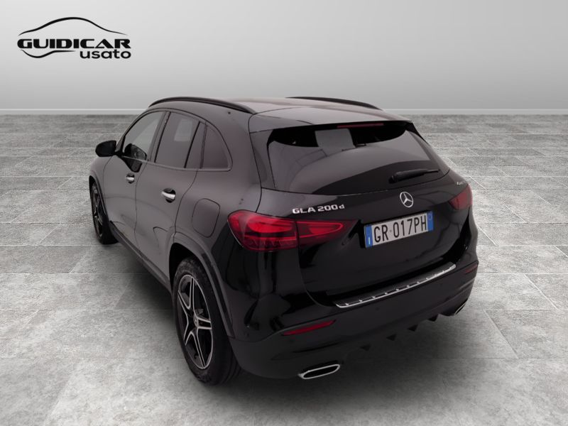 GuidiCar - Mercedes GLA 2023 GLA 200 d AMG Line Advanced Plus 4matic auto Usato