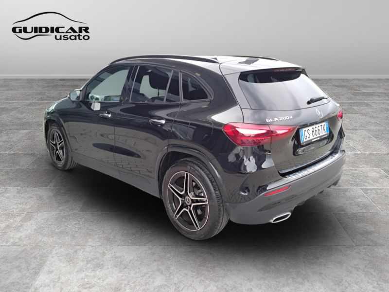 GuidiCar - Mercedes GLA 2024 GLA 200 d AMG Line Advanced Plus 4matic auto Usato
